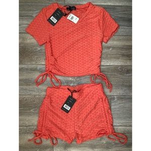 Geometric shorties and tee set